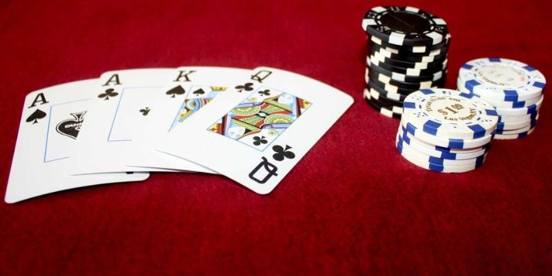 Bật mí những cách chơi mini poker Hitclub hiệu quả cho game thủ